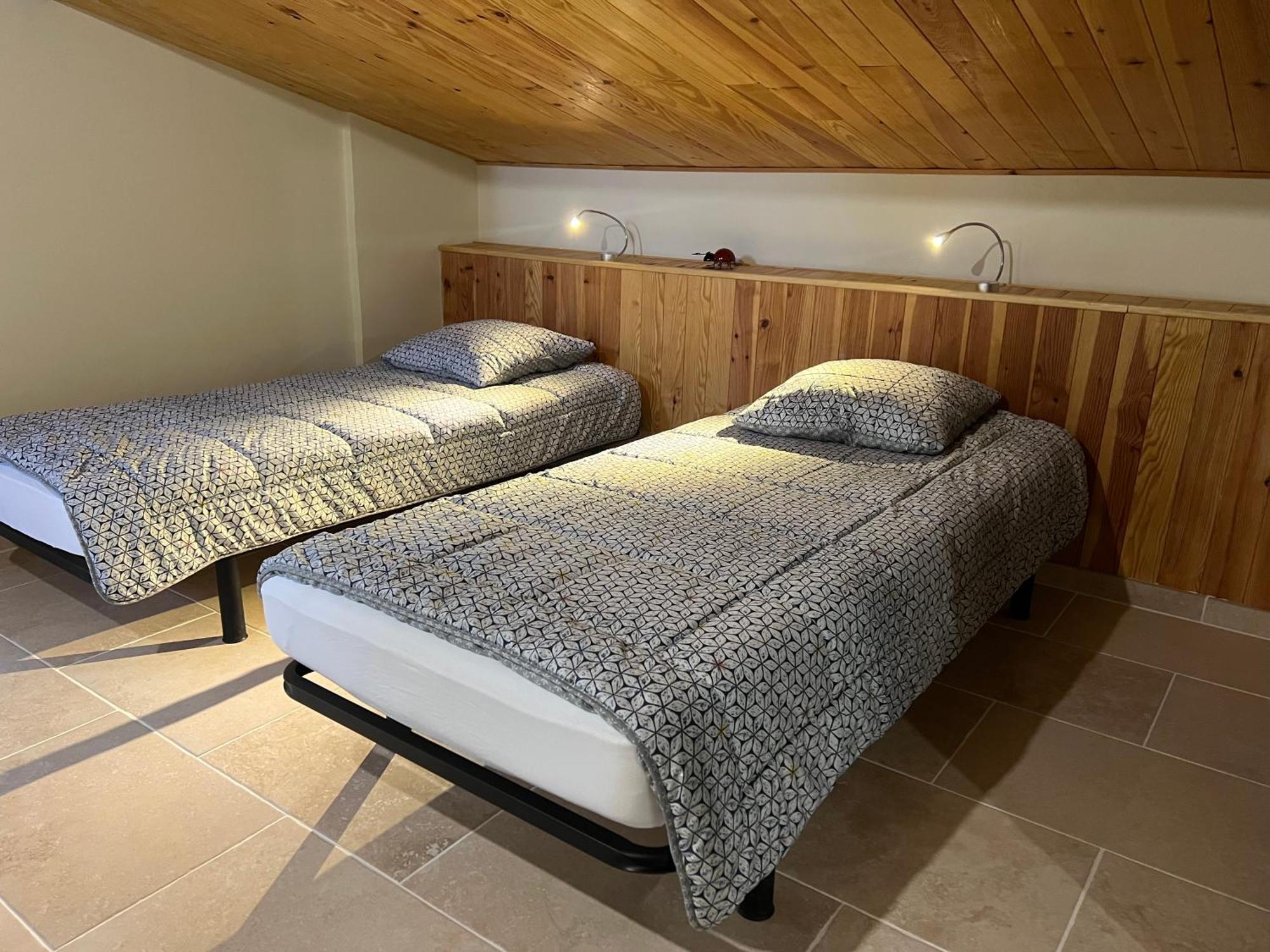 Chambre d'hôtes climatisée avec terrasse privée Bed and Breakfast Saint Alban Auriolles Esterno foto